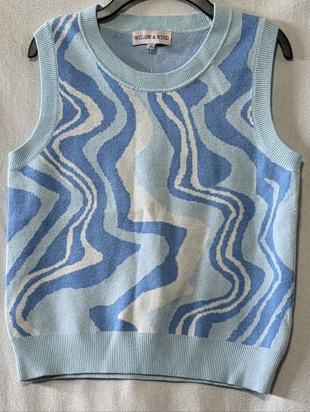 NWT Willow And Wind Blue Ocean Wavy Sweatervest Size M